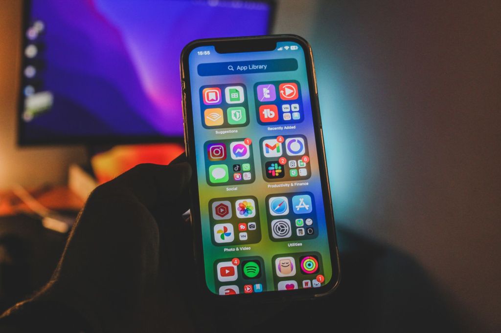 How Artificial Intelligence and Bible Apps are transforming Spiritual Growth